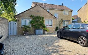Self Contained Annex With Full Kitchen